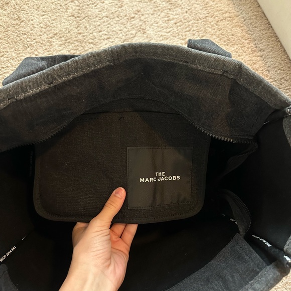 Marc Jacob’s Tote Denim bag - Picture 2 of 4